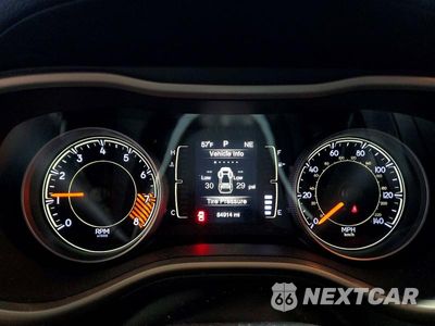 Zdjęcie 9 z 13 samochodu: 2015 JEEP CHEROKEE LATITUDE VIN:1C4PJMCS2FW605594 - miniatura