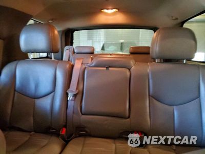 Zdjęcie 10 z 13 samochodu: 2005 GMC YUKON VIN:1GKEK13T85J203350 - miniatura