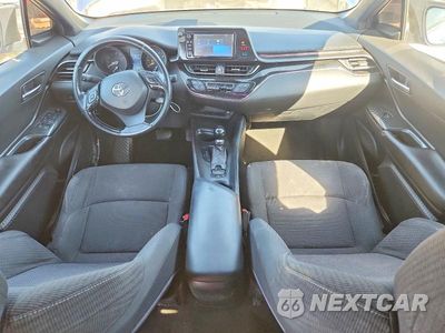 Zdjęcie 8 z 12 samochodu: 2018 TOYOTA C-HR XLE VIN:NMTKHMBX3JR029816 - miniatura