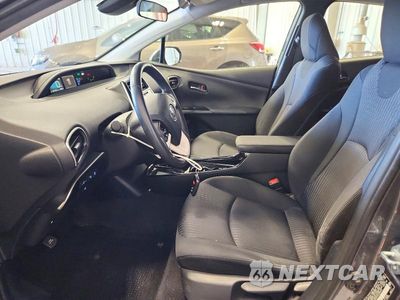 Zdjęcie 7 z 12 samochodu: 2017 TOYOTA PRIUS THREE VIN:JTDKARFU2H3049991 - miniatura