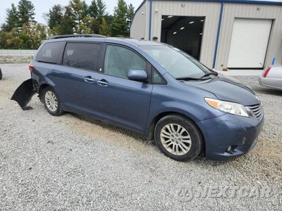Czwarte zdjęcie samochodu z boku: 2015 TOYOTA SIENNA XLE PREMIUM 8-PASSENGER VIN:5TDYK3DC2FS634497 - miniatura