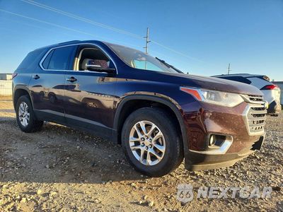 Czwarte zdjęcie samochodu z boku: 2018 CHEVROLET TRAVERSE LT VIN:1GNEVGKW0JJ206827 - miniatura