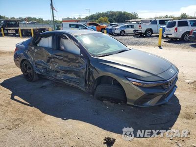 Czwarte zdjęcie samochodu z boku: 2026 HYUNDAI ELANTRA SEL SPORT VIN:KMHLM4DG5TU243599 - miniatura