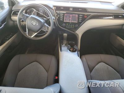 Zdjęcie 8 z 12 samochodu: 2020 TOYOTA CAMRY LE VIN:4T1C11AK1LU861518 - miniatura