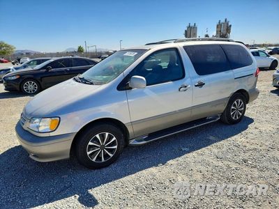 2002 TOYOTA SIENNA XLE 4T3ZF13C02U434676 - główne zdjęcie licytacji z USA - miniatura