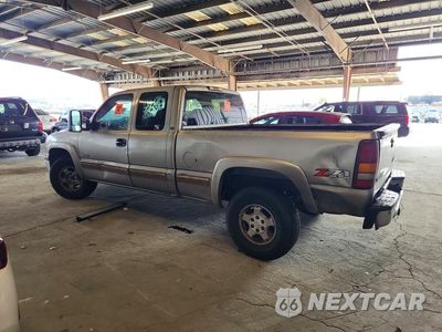 Drugie zdjęcie samochodu z przodu: 2001 CHEVROLET SILVERADO K1500 VIN:1GCEK19T61E136933 - miniatura