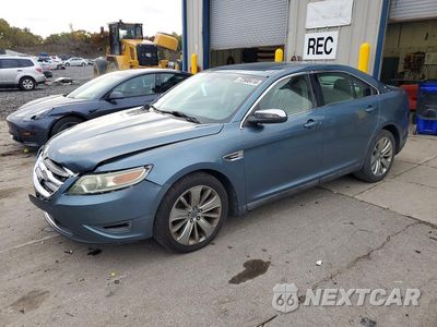 2010 FORD TAURUS LIMITED 1FAHP2JW8AG164527 - główne zdjęcie licytacji z USA - miniatura