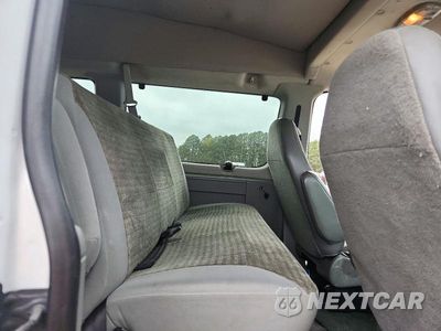 Zdjęcie 11 z 13 samochodu: 2003 FORD ECONOLINE E350 SUPER DUTY WAGON VIN:1FBSS31L33HA20850 - miniatura