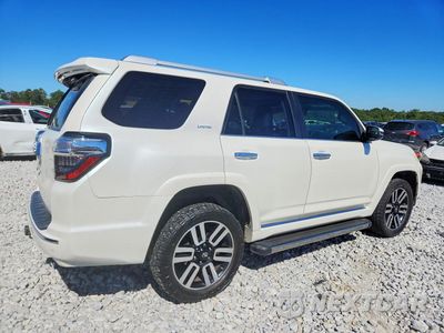 Trzecie zdjęcie samochodu z tyłu: 2016 TOYOTA 4RUNNER LIMITED VIN:JTEBU5JR0G5382286 - miniatura
