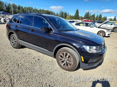 Czwarte zdjęcie samochodu z boku: 2020 VOLKSWAGEN TIGUAN SE VIN:3VV3B7AX5LM145503 - miniatura