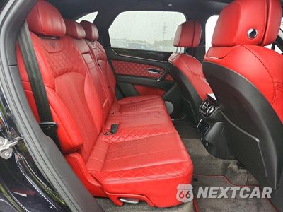 Zdjęcie 11 z 13 samochodu: 2018 BENTLEY BENTAYGA VIN:SJAAC2ZVXJC017816 - miniatura