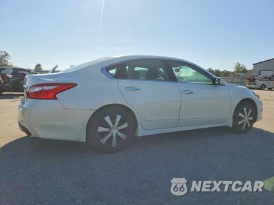 Trzecie zdjęcie samochodu z tyłu: 2016 NISSAN ALTIMA 2.5 S VIN:1N4AL3APXGN341918 - miniatura