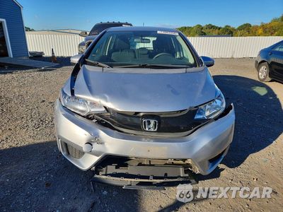Piąte zdjęcie samochodu w środku: 2017 HONDA FIT LX VIN:3HGGK5H57HM713171 - miniatura