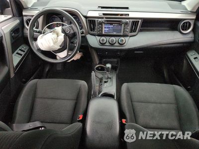 Zdjęcie 8 z 13 samochodu: 2018 TOYOTA RAV4 LE VIN:2T3BFREV1JW771404 - miniatura