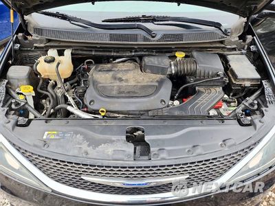 Zdjęcie 12 z 13 samochodu: 2019 CHRYSLER PACIFICA TOURING L VIN:2C4RC1BG1KR730541 - miniatura