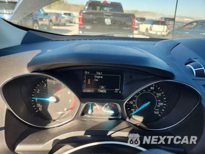 Zdjęcie 9 z 13 samochodu: 2017 FORD ESCAPE SE VIN:1FMCU9GD6HUD07476 - miniatura