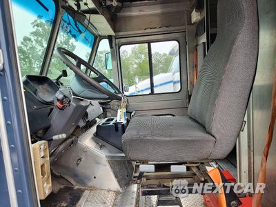 Zdjęcie 7 z 12 samochodu: 2021 FREIGHTLINER MT45G CHASSIS DELIVERY TRUCK VIN:4UZAC2GA6MCMM9317 - miniatura