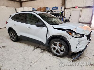 Czwarte zdjęcie samochodu z boku: 2026 FORD ESCAPE ST LINE VIN:1FMCU9MN8TUA32442 - miniatura