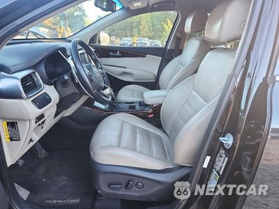 Zdjęcie 7 z 12 samochodu: 2017 KIA SORENTO EX VIN:5XYPHDA10HG258790 - miniatura