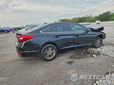 Trzecie zdjęcie samochodu z tyłu: 2015 HYUNDAI SONATA SE VIN:5NPE24AF0FH187066 - miniatura