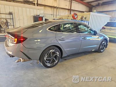 Trzecie zdjęcie samochodu z tyłu: 2026 HYUNDAI SONATA SEL SPORT VIN:KMHL64JA2TA549431 - miniatura