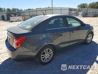 Trzecie zdjęcie samochodu z tyłu: 2012 CHEVROLET SONIC LT VIN:1G1JC5SH3C4207676 - miniatura