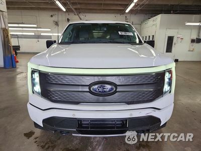 Piąte zdjęcie samochodu w środku: 2022 FORD F150 LIGHTNING PRO VIN:1FTVW1EL9NWG12795 - miniatura