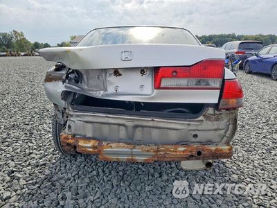 Zdjęcie 6 z 12 samochodu: 2001 HONDA ACCORD EX VIN:1HGCG16501A060326 - miniatura