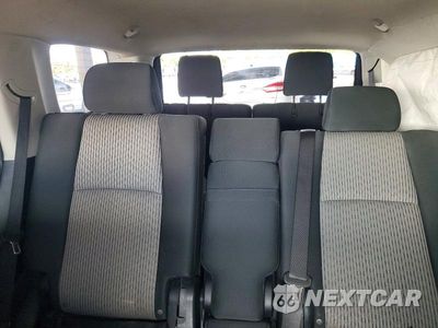 Zdjęcie 10 z 14 samochodu: 2022 TOYOTA 4RUNNER SR5 VIN:JTEEU5JR7N5276380 - miniatura