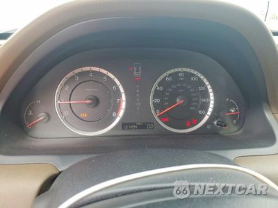 Zdjęcie 9 z 13 samochodu: 2010 HONDA ACCORD LXP VIN:1HGCP2F49AA134467 - miniatura