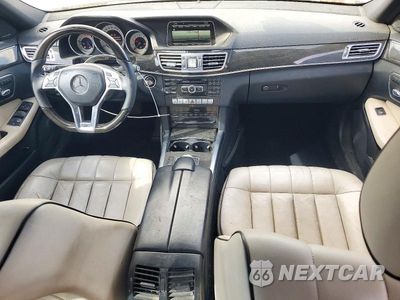 Zdjęcie 8 z 12 samochodu: 2014 MERCEDES-BENZ E 350 VIN:WDDHF5KB4EA970096 - miniatura