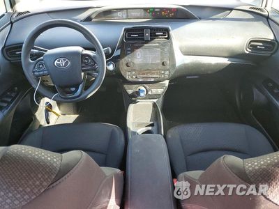 Zdjęcie 8 z 13 samochodu: 2019 TOYOTA PRIUS LE VIN:JTDKARFU1K3083704 - miniatura