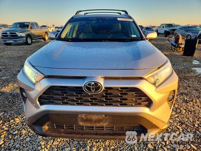 Piąte zdjęcie samochodu w środku: 2021 TOYOTA RAV4 XLE PREMIUM VIN:2T3C1RFV4MC128570 - miniatura