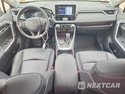 Zdjęcie 8 z 13 samochodu: 2021 TOYOTA RAV4 LIMITED VIN:JTMD6RFV5MD045392 - miniatura