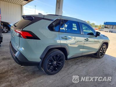 Trzecie zdjęcie samochodu z tyłu: 2019 TOYOTA RAV4 XLE PREMIUM VIN:JTMA1RFV0KD026747 - miniatura
