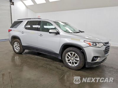 Czwarte zdjęcie samochodu z boku: 2020 CHEVROLET TRAVERSE LT VIN:1GNEVMKW2LJ194973 - miniatura