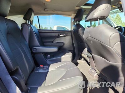 Zdjęcie 11 z 13 samochodu: 2022 TOYOTA HIGHLANDER XLE VIN:5TDHZRBH3NS194723 - miniatura