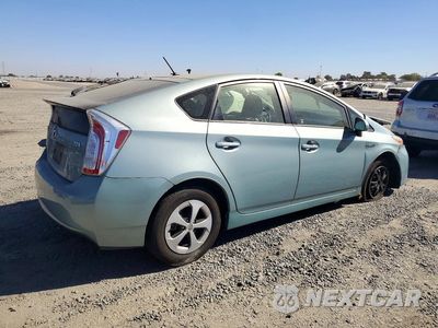 Trzecie zdjęcie samochodu z tyłu: 2015 TOYOTA PRIUS TWO VIN:JTDKN3DU9F1997656 - miniatura