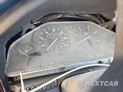 Zdjęcie 9 z 12 samochodu: 1987 BMW 325 BASE VIN:WBAAB5404H9695500 - miniatura