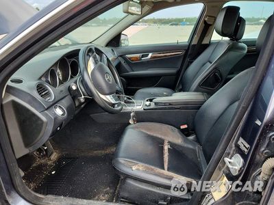 Zdjęcie 7 z 12 samochodu: 2013 MERCEDES-BENZ C 300 4MATIC VIN:WDDGF8ABXDG080759 - miniatura