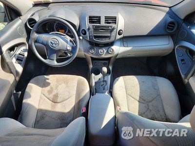 Zdjęcie 8 z 12 samochodu: 2010 TOYOTA RAV4 BASE VIN:JTMBF4DV6AD032062 - miniatura
