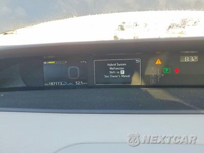 Zdjęcie 9 z 14 samochodu: 2020 TOYOTA PRIUS XLE AWD-E VIN:JTDL9RFU4L3015430 - miniatura