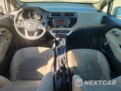 Zdjęcie 8 z 12 samochodu: 2016 KIA RIO LX VIN:KNADM5A31G6687960 - miniatura
