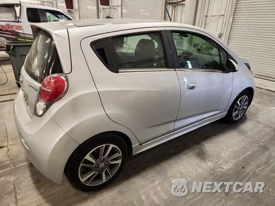 Trzecie zdjęcie samochodu z tyłu: 2015 CHEVROLET SPARK EV 1LT VIN:KL8CK6S06FC818761 - miniatura