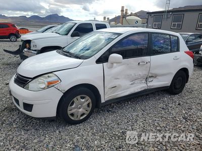 2011 NISSAN VERSA 1.8 S 3N1BC1CP0BL385986 - główne zdjęcie licytacji z USA - miniatura