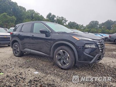 Czwarte zdjęcie samochodu z boku: 2024 NISSAN ROGUE SV VIN:5N1BT3BB7RC749658 - miniatura