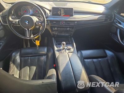 Zdjęcie 8 z 12 samochodu: 2016 BMW X6 M VIN:5YMKW8C51G0R43299 - miniatura