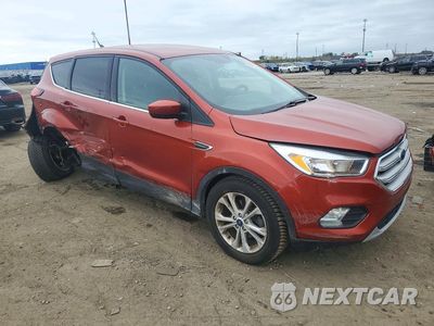 Czwarte zdjęcie samochodu z boku: 2019 FORD ESCAPE SE VIN:1FMCU0GD2KUA16380 - miniatura