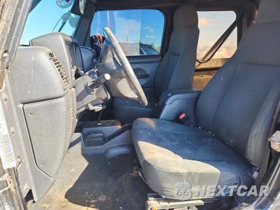Zdjęcie 7 z 13 samochodu: 2006 JEEP WRANGLER X VIN:1J4FA39S46P706878 - miniatura