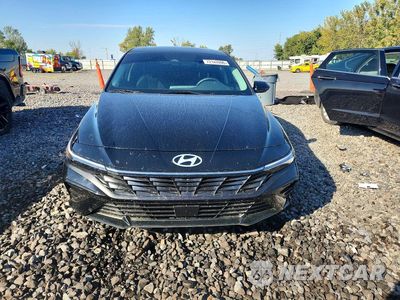 Piąte zdjęcie samochodu w środku: 2026 HYUNDAI ELANTRA LIMITED VIN:KMHLN4DJ5TU193098 - miniatura